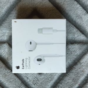 Apple Ear pods with lightning connector